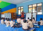 Cerdaskan Generasi Bangsa, PT Timah Bantu Sarana Belajar SDN 21 Gantung