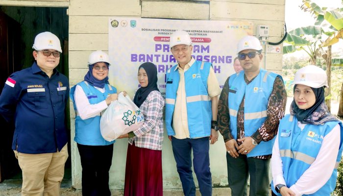 Ketua Komisi XII DPR RI Resmikan Penyalaan Perdana Program BPBL di Belitung Bersama Kementerian ESDM dan PLN