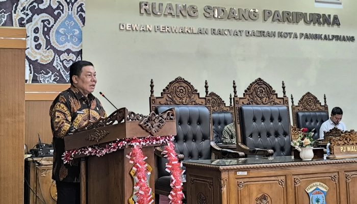 Pj Wali Kota Pangkalpinang Tanggapi Pandangan Umum Fraksi DPRD Pangkalpinang terhadap Tiga Raperda
