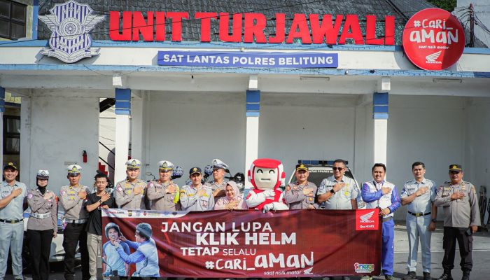 Sinergi Bersama Satlantas Polres Belitung, Honda Babel Bagikan Helm Gratis saat Operasi Keselamatan Menumbing 2025