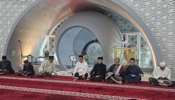 Peringatan Nuzulul Quran di Masjid Agung Kubah Timah, Sekda Pangkalpinang Mie Go Tekankan Pentingnya Implementasi Al-Quran di Setiap Sendi Kehidupan