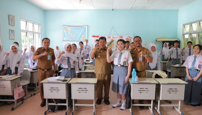 Gubernur Hidayat Arsani: SMK Negeri 1 Pangkalpinang Jadi Ikon Mitra Bisnis