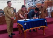Sidang Paripurna DPRD Pangkalpinang, Pj Wali Kota Terima Rekomendasi LKPJ 2024
