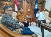 Ketum Firdaus Bersama Pengurus SMSI Pusat Audiensi dengan Mendikdasmen Abdul Mu’ti