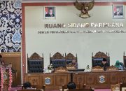 Pj Wali Kota Sampaikan Rancangan Perubahan KUA-PPAS APBD 2025 dalam Rapat Paripurna DPRD Pangkalpinang