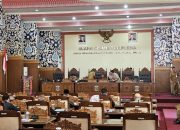 Pj Wali Kota Sampaikan Nota Keuangan Perubahan APBD 2025, Fokus pada Sampah hingga Pelayanan Publik