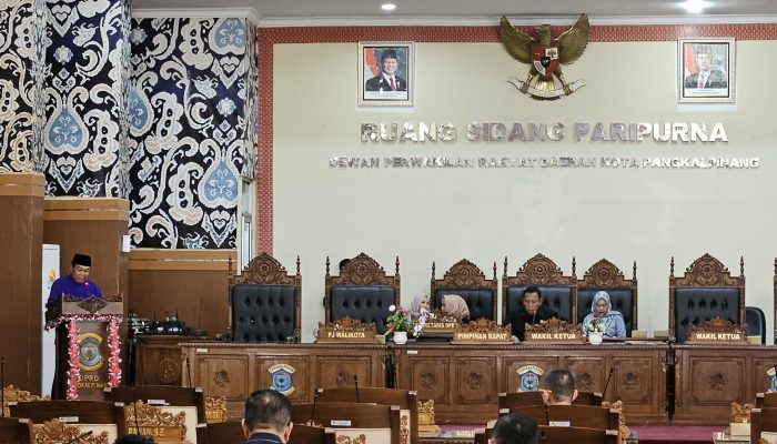 Pemkot Pangkalpinang Sampaikan Tanggapan Eksekutif atas Tiga Raperda Prioritas