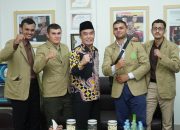 Rektor Sambut Hangat Tiga Mahasiswa Internasional Baru 2025