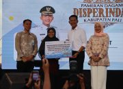 Bank Sumsel Babel Cabang Pendopo Dorong UMKM PALI melalui Bantuan Sarana Dagang di Festival Candi Bumi Ayu 2025