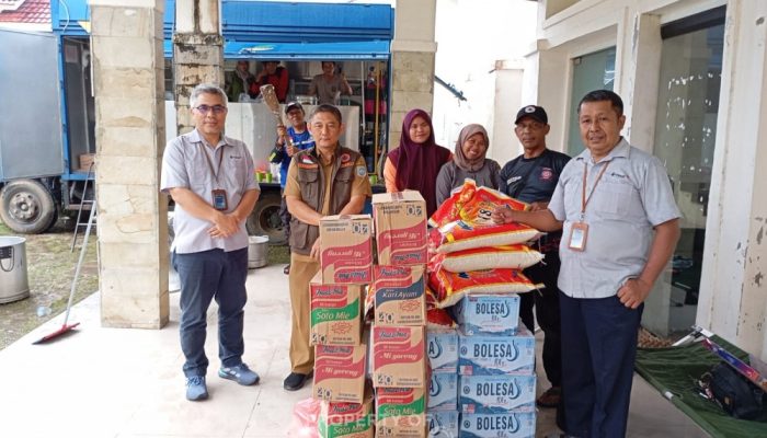 PT TIMAH Tbk dan Pemkab Bangka Barat Bahu-Membahu Bantu Korban Banjir Rob Mentok, Sediakan Pangan untuk Warga