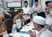 Wali Kota dan Wakil Wali Kota Serahkan Zakat di Acara Fundraising Ramadhan 1447 Hijriah yang Digelar Baznas Kota Pangkalpinang