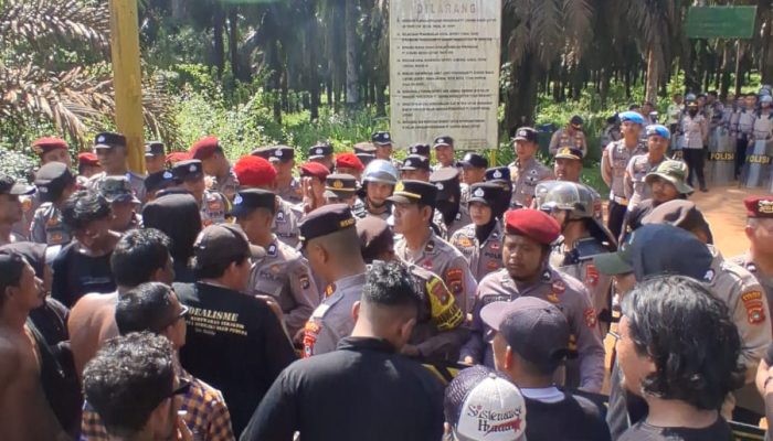Aksi Damai Masyarakat 5 Desa di Bangka Tuntut Hak ke PT GML, Manajemen Janjikan Pertemuan