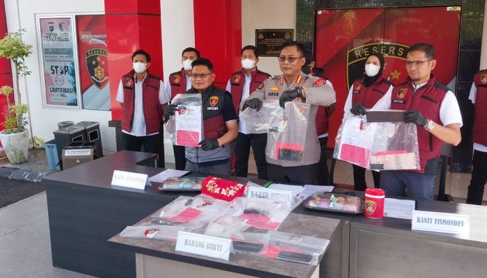 Diduga Terlibat Tindak Pidana Fidusia, Polda Babel Tangkap 5 Debt Collector