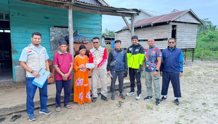 Semangat Berbagi dalam Setiap Perjalanan: Komunitas Motor PLN Babel Tebar Manfaat untuk Masyarakat Sungai Selan