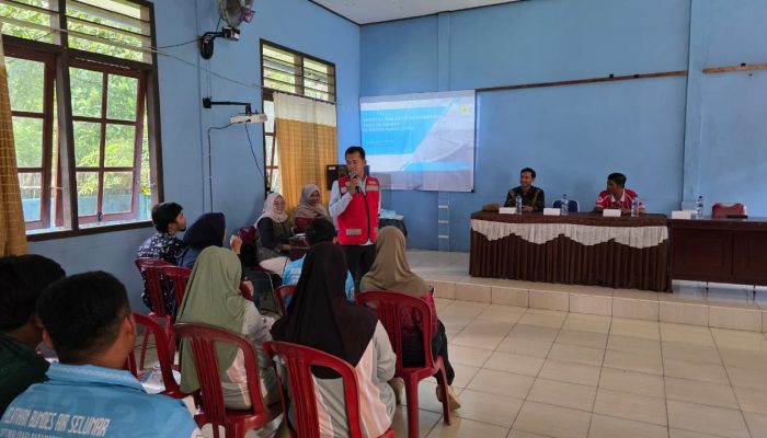 Gencarkan Edukasi Kelistrikan, PLN UP3 Belitung Gelar Sosialisasi K3 dan Program ‘Find On’ di Desa Selumar