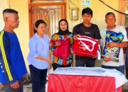 Wakili Gubernur, Rina Tarol Salurkan Bantuan bagi Korban Kebakaran di Bangka Selatan