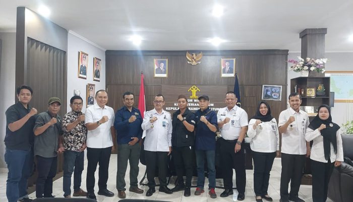 Pelaporan RUPS Perusahaan Harus Melalui Notaris Dianggap Menambah Beban Perusahaan,  SMSI Babel Minta Permenkum 49/2025 Ditinjau Ulang