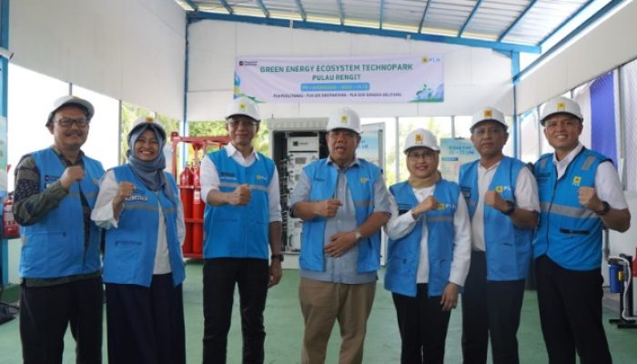 PLN Bangun Ekosistem Energi Bersih di Pulau Rengit, Listrik 24 Jam Jadi Modal Ekonomi
