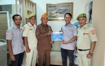 Sambut Hari Pahlawan, PT TIMAH Salurkan Tali Asih Bagi Puluhan Veteran di Bangka Belitung