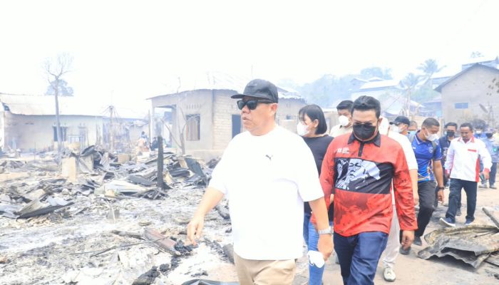Gubernur Hidayat Arsani Tinjau Langsung Lokasi Kebakaran di Simpang Rimba